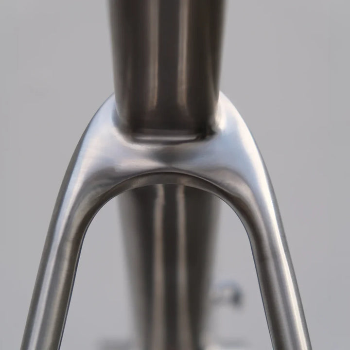 Chiru Aerix - Titanium Road