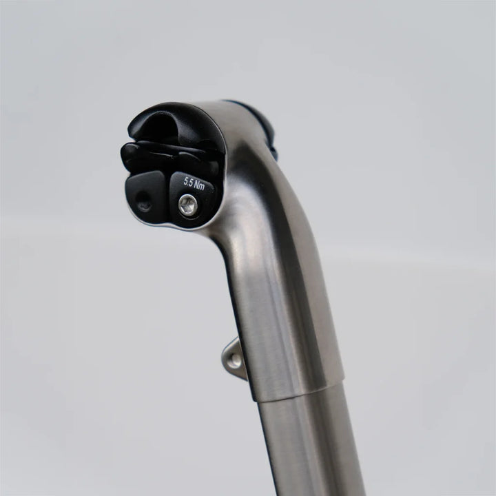 Chiru Aerix - Titanium Road