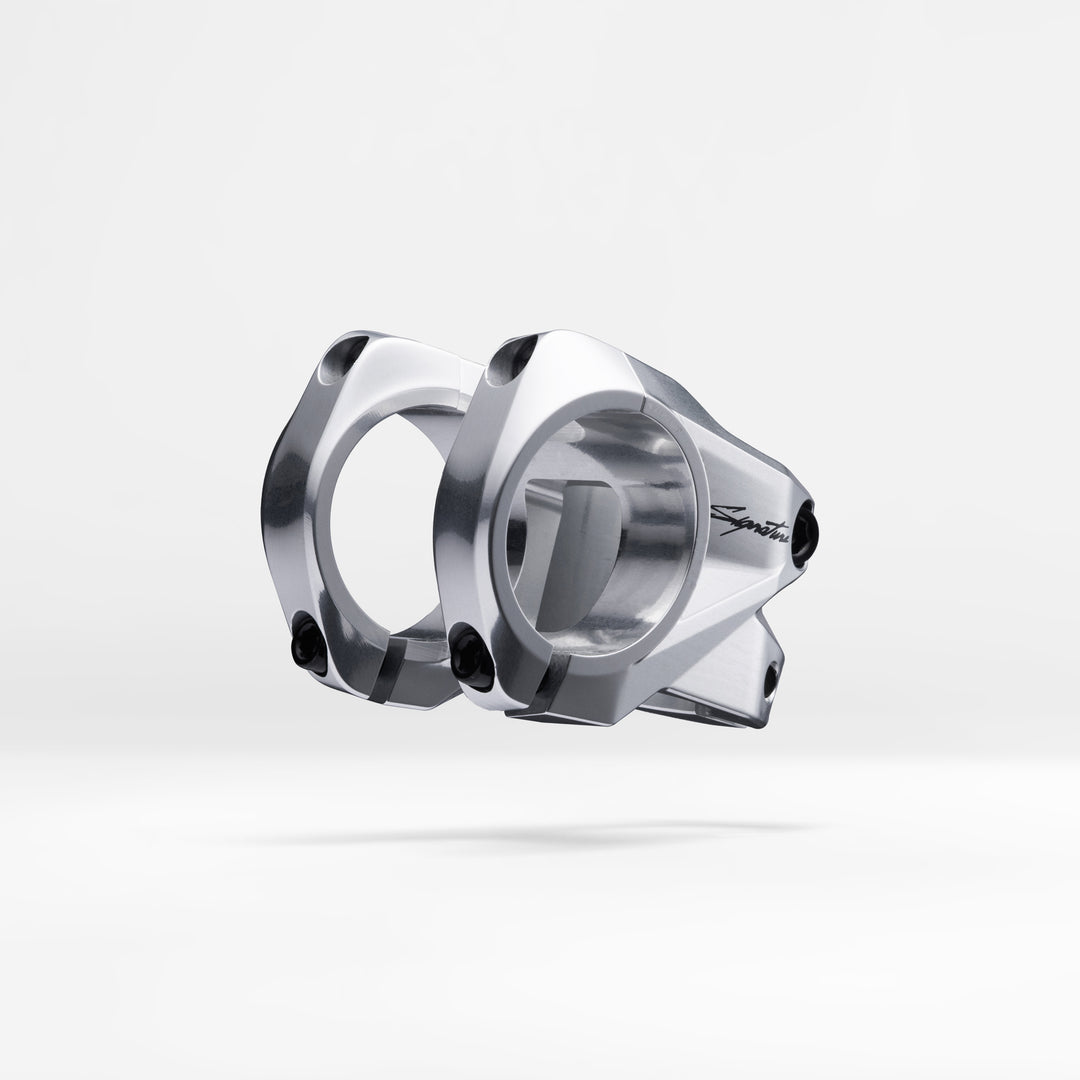 Signature Entra 35 Stem – Chrome – 32 three-quarter view CHROME